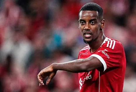 Alexander Isak's Debut Delivers Star Power Amid Noticeable Rust