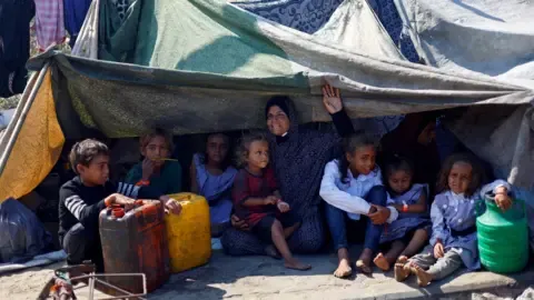 Devastating Crisis within northern Gaza while Israeli Forces Push Forward