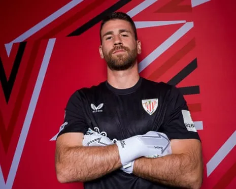Unai Simón: ‘Conseguir un trofeo con el Athletic me llena mucho más que 10 títulos en cualquier otro lugar’
