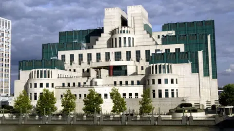 The UK's Secret Intelligence Service Introduces Dark Web Gateway to Attract Intelligence Sources in Russia