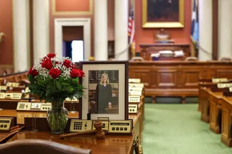 Minnesota Voters Head to Election Sites to Occupy Position of Slain State Representative