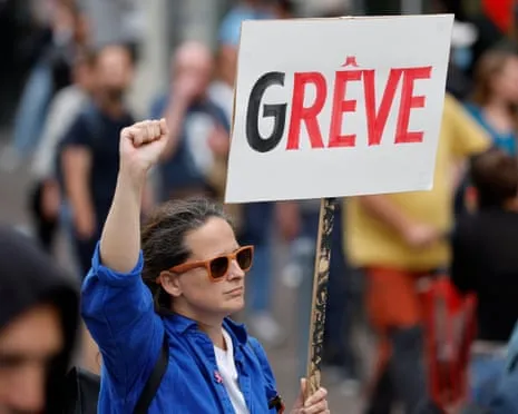 France Preparing for Major Strike Day During Deepening Governmental Crisis